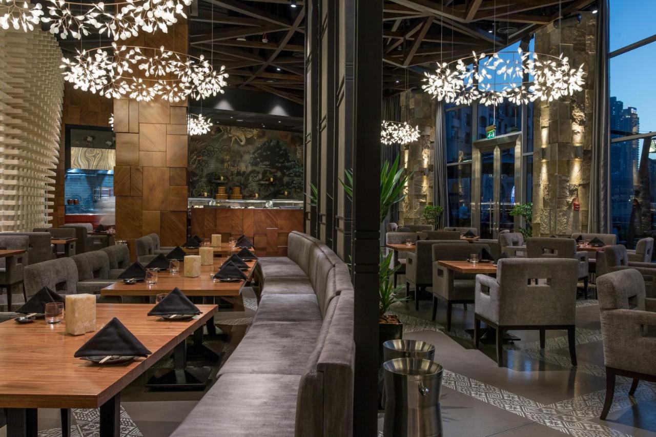 Address Downtown Hotel Dubai Luaran gambar The interior of the restaurant