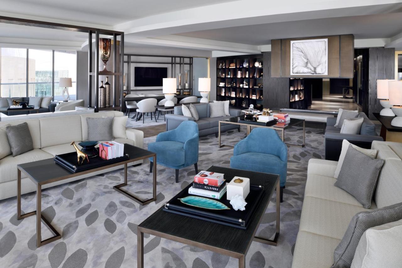 Address Downtown Hotel Dubai Luaran gambar The living room of a three-bedroom suite